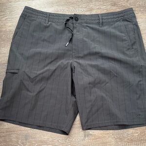 O'Neill Crossover size 40 Charcoal Board Shorts